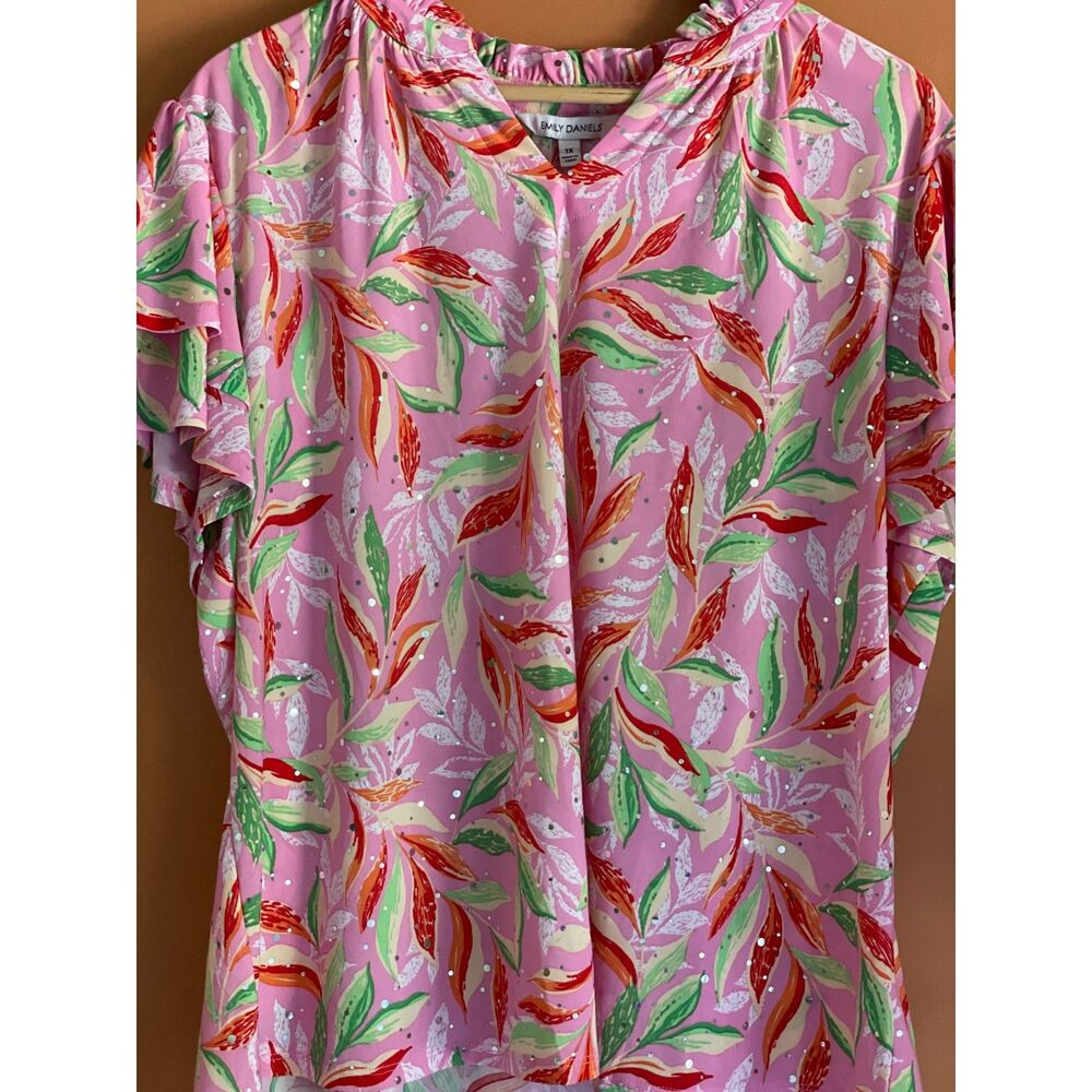 Emily Daniels 1X Pink Floral Blouse Flutter Sleeve Silver Sequin Plus Size Top